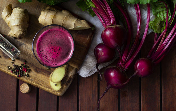 JUS DETOX : betterave, gingembre et combava